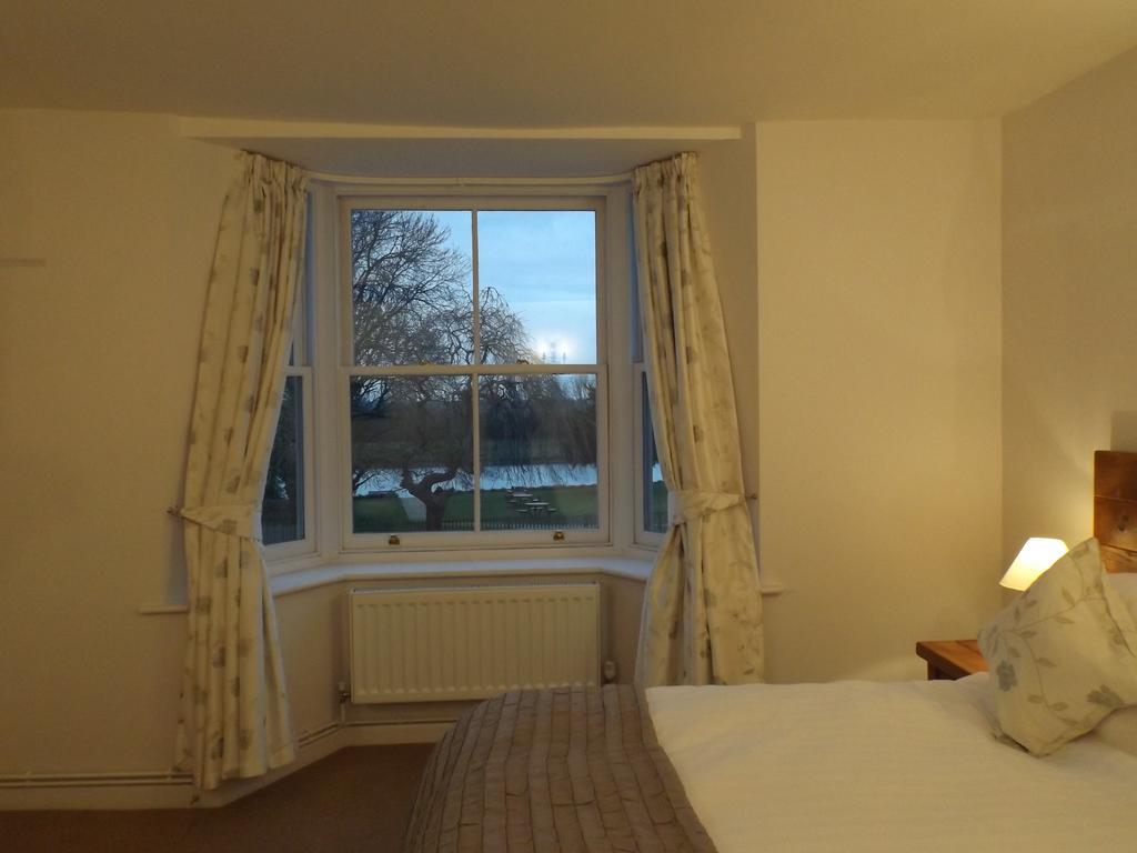Old Riverview Guest House Earith Rom bilde
